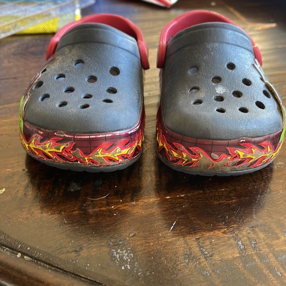 Dragon Crocs size toddler 8 - Picture 2 of 5